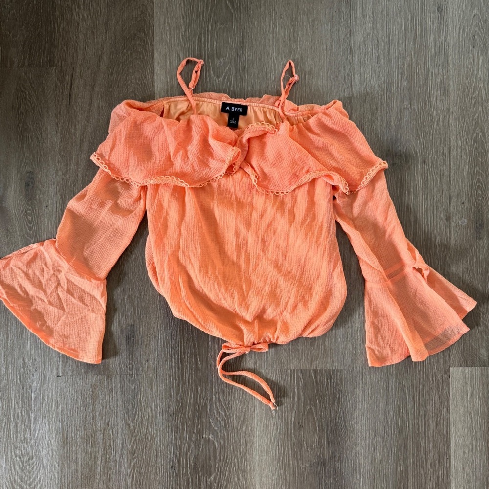 A. Byer Blouse Womens Small Coral Orange Off Shoulder Ruffle Bell Sleeve 1092X2G